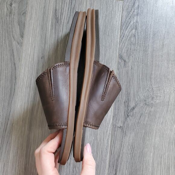 Olukai Sandal Alania Slide Mens 8 Brown Leather Fishing Beach - Picture 4 of 8